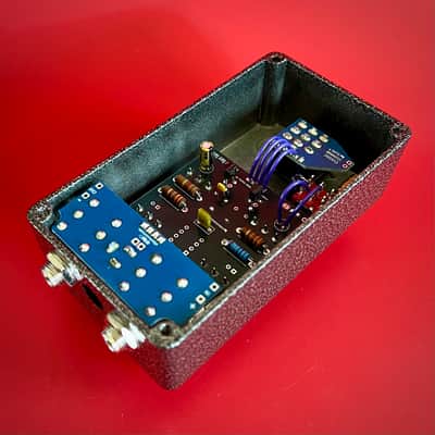 The Sound of Justice FX | In Your Face Fuzz (BC183 silicon) image 6