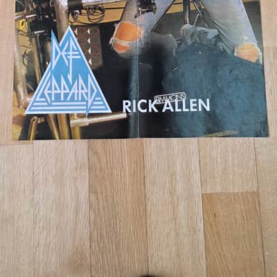 Def Leppard Autograph 1988 (Steve Clark, Joe Elliott...) + Phil Collen’s Guitar Pick 1988 image 4