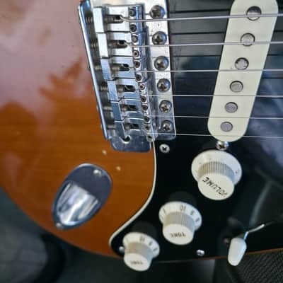 Fender Stratocaster 1975 - Mocha image 8