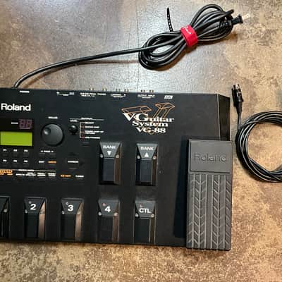 Roland VG-88 guitar modeling system excellent condition made in Japan with GK cable included.