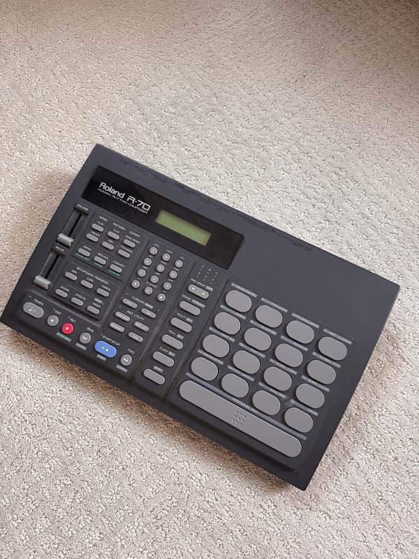 Roland R-70 ドラムマシン ジャンク品 Roland R-70 Drum Machine | Reverb