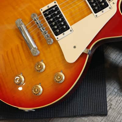 1995 Gibson Les Paul Classic Electric Guitar Figured Cherry Sunburst + OHSC image 7