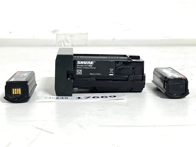 Shure AXT902 Battery Charging Module W/2 Batteries (AXT920) #17669 (One)THS image 1