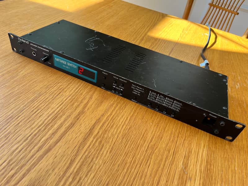 Roland M-VS1 (Vintage Synthesizer ROMpler rack mount) image 1