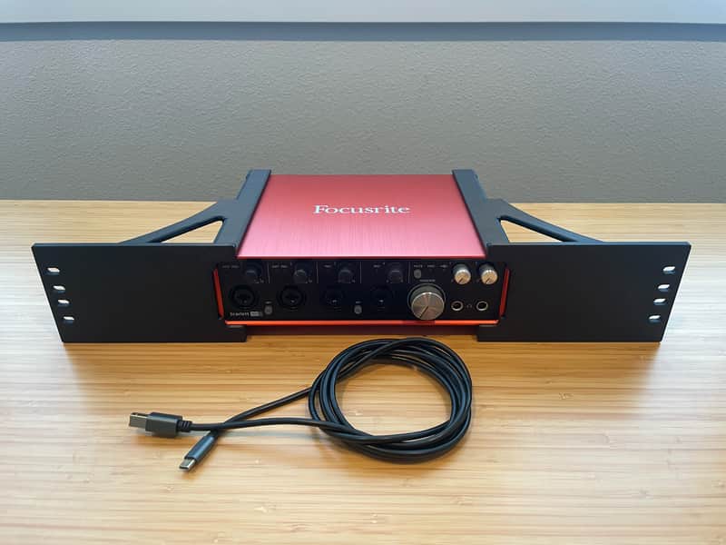 Focusrite Scarlett 18i8 2nd Gen USB Audio Interface + 2U Rack Mount Kit