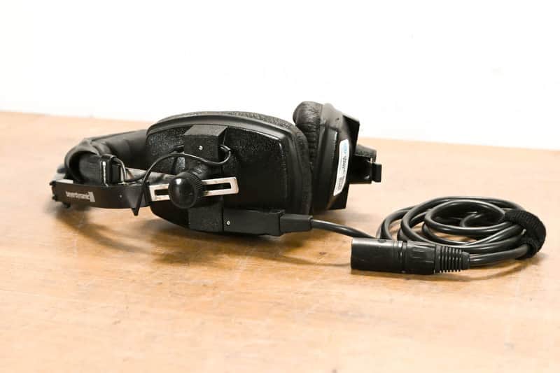 Beyerdynamic DT 109 Dual-Ear Headset with Dynamic Mic CG011EC image 1