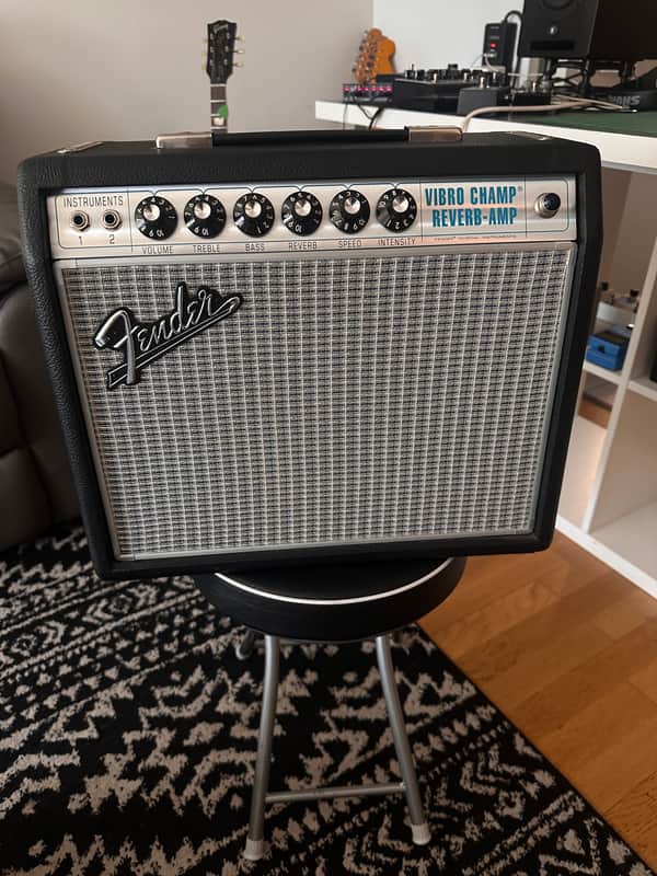 Fender '68 Custom Pro Vibro Champ Reverb 5-Watt 1x10" Guitar Combo 2021 - Present - Black image 1
