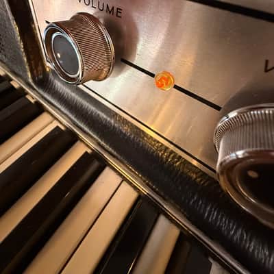 Vintage Wurlitzer 214A Electric Piano, Serviced, Built-In Speakers image 4
