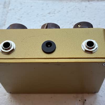 Pelican Noiseworks Pelitaur Fuzz 2010s - Gold image 2