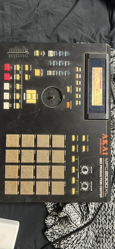 Akai MPC2000XL MIDI Production Center | Reverb