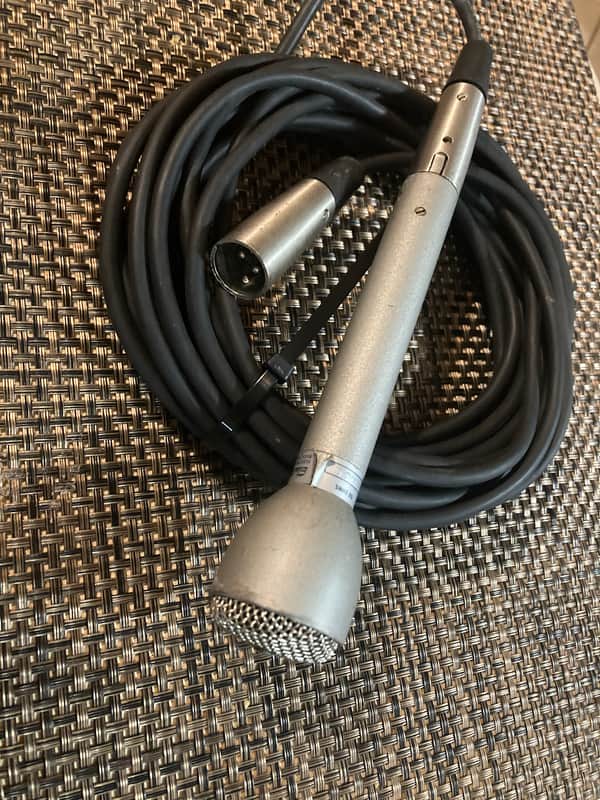 EV ElectroVoice 635A Microphone w/ Cable image 1