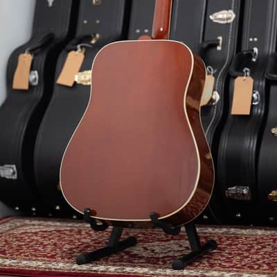 2007 Gibson USA Hummingbird Acoustic - in Honeyburst image 10