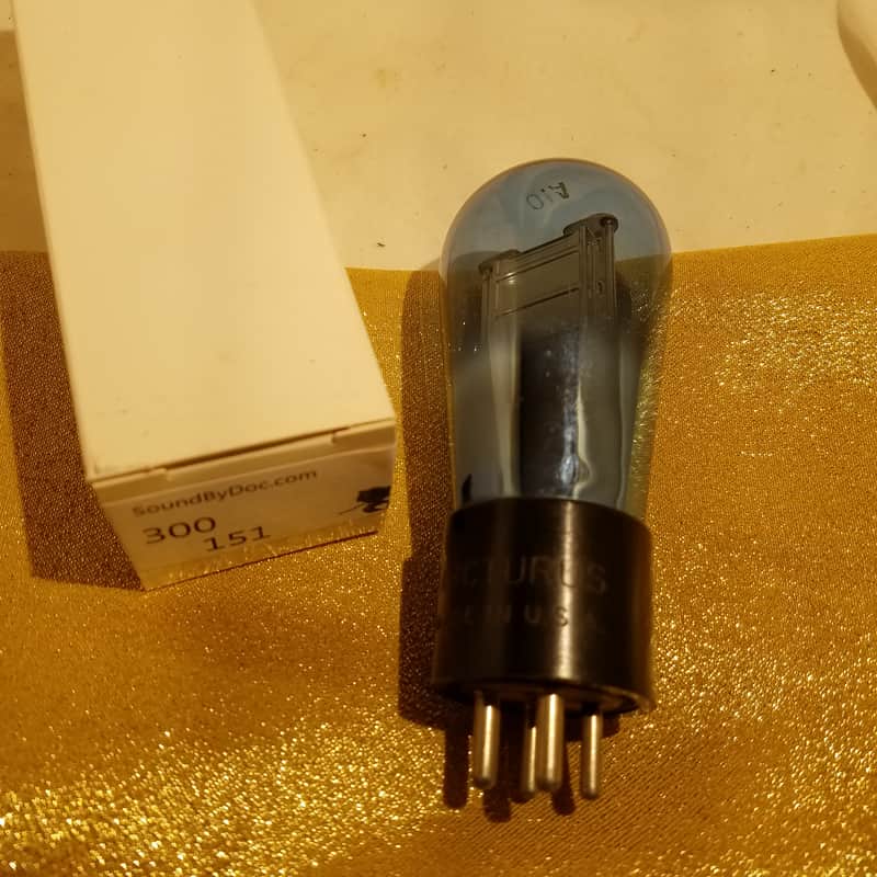 Arcturus ONE (1) Type 01A Antique AT1000 TESTED Vacuum Tube Engraved Blue glass Triode 1923-1931 image 1