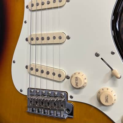 [Refretted(stainless) and PLEK'D] Fender Japan Stratocaster ST62 3TS image 3