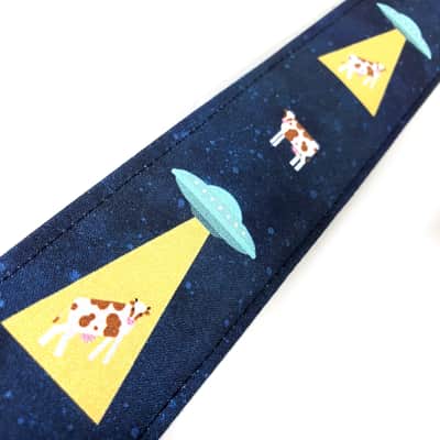 UFO Alien Guitar Strap - Alien Abduction Guitar Straps - Flying Saucer Guitar Strap - Area 51 Guitar Strap - Double Padded Comfortable image 2