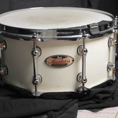 Pearl Masters Maple Snare Drum - 6.5 x 14-inch - Arctic White image 1