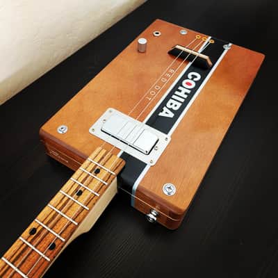 Smokin G Guitars 3 String Electric Cigar Box Guitar 2025 - Maple/Zebra image 2