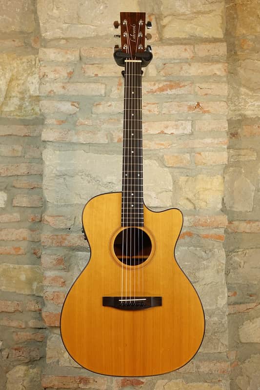 LAKEWOOD M1 CP - Grand Concert Cutaway Amplificata image 1