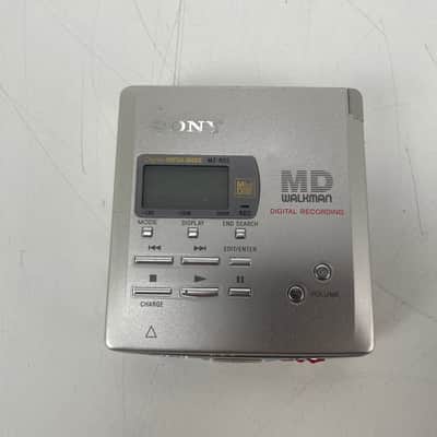 Sony - MZ-R55 - MiniDisc Walkman - Inc. Original Adapter/Remote/Battery-Pack image 2