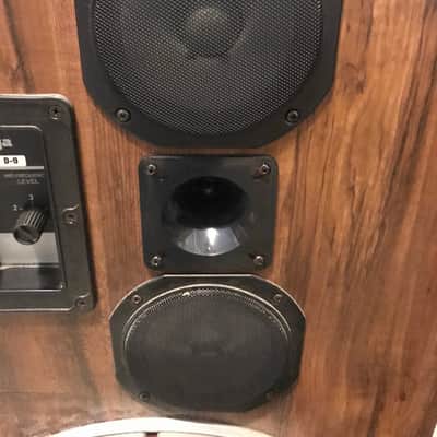 Cerwin Vega D-9 Walnut 15" beautiful vintage 350 watt floor standing stereo speakers image 5