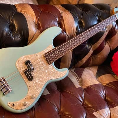 Fender Japan Exclusive Limited Edition 2023 FSR Daphne Blue Precision Bass Alder with Matching Headstock image 12