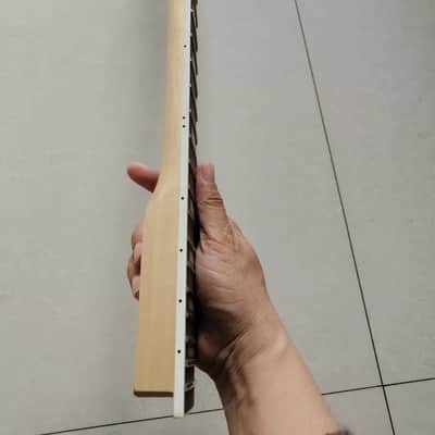 Maple Guitar Neck with Rosewood Fretboard - 22Fret image 7
