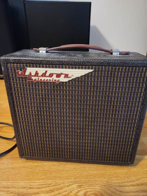Ashdown Woodsman Parlour 25W 1x8 Acoustic Guitar Combo 2010s - Brown image 1