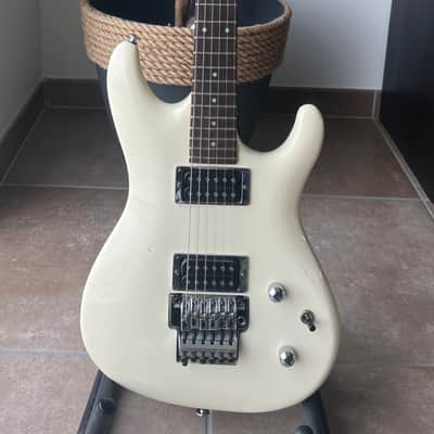 Ibanez JS1-WH Joe Satriani Signature HH 1990 - 1991 - White image 2