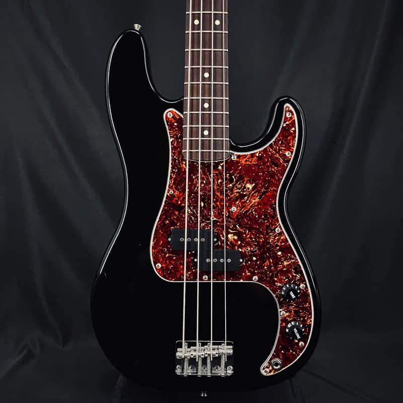 Fender Standard Precision Bass