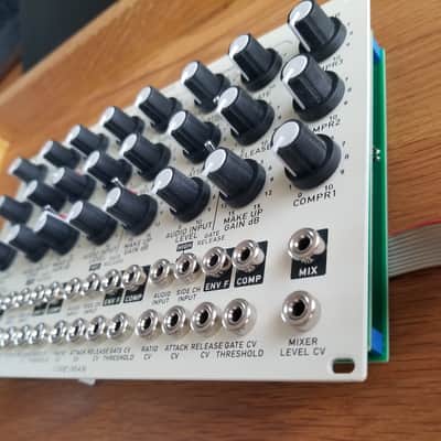 Cwejman MBC-3 Multi Band Compressor (Eggshell) image 3