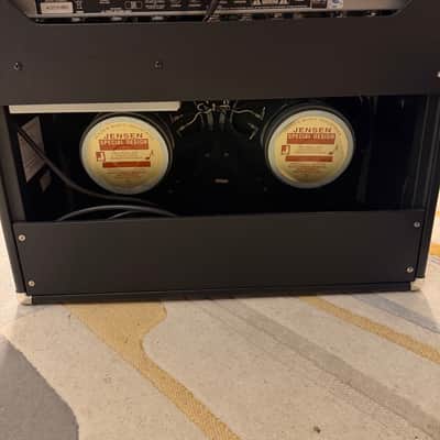 Fender '65 Twin Reverb Reissue 85-Watt 2x12" Guitar Combo 1991 - Present Black image 3