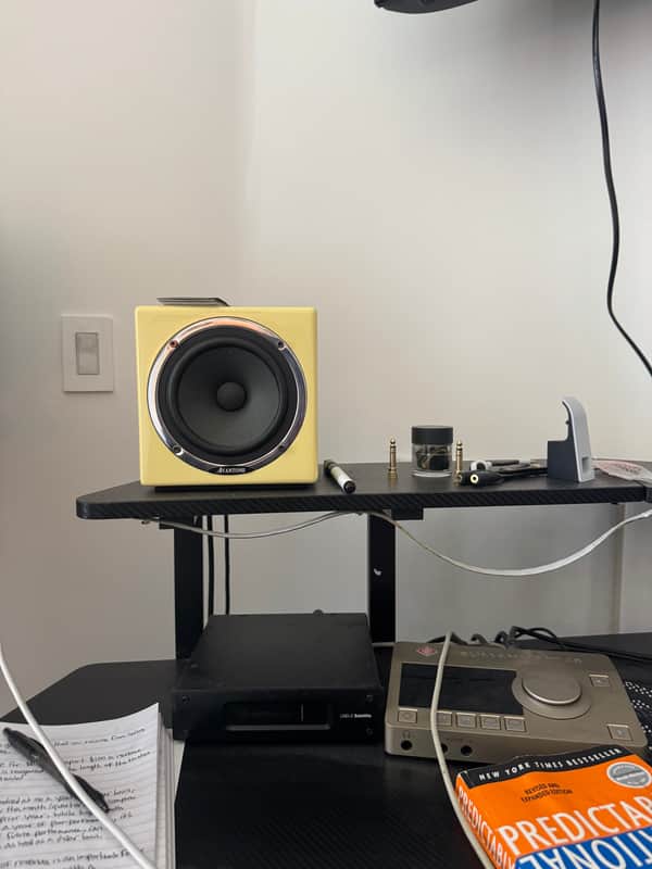 Avantone Pro Active MixCubes (Single) 2011 - Present - Buttercream image 1