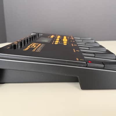 Roland GR-1 Guitar Synthesizer Expanded 6MB w/ Original Case Manual Power Supply image 14