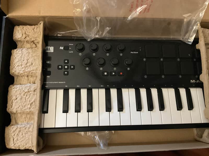 M-Audio Axiom Air Mini 32 Key USB MIDI Keyboard Controller 2010s - Black image 1