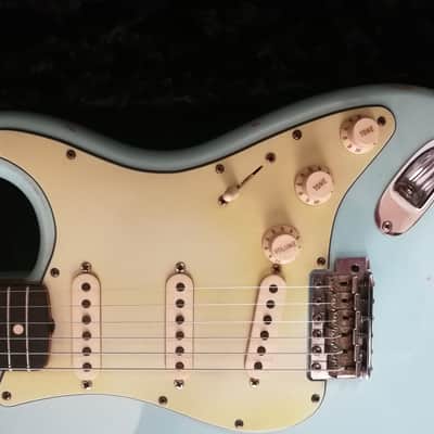 Fender Stratocater Custom Shop Relic 62 L.E. Namm 2007 Daphne Blue Abigail Ybarra handwound 2007 - Daphne Blue image 5