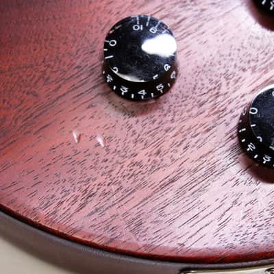 Gibson Les Paul Studio Vintage Mahogany 2007 - Worn Cherry **Only 7.2 lbs!! - Upgraded Bridge** image 17