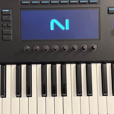 Native Instruments Komplete Kontrol S49 MK3 image 2