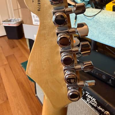 Fender American Deluxe Stratocaster 2000 - Transparent Red image 6