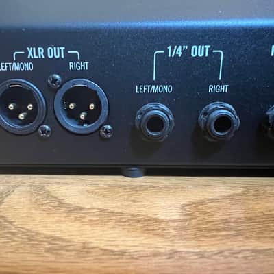 Line 6 Helix LT Multi-Effects Guitar Processor – Never Left the House – Original Box image 7