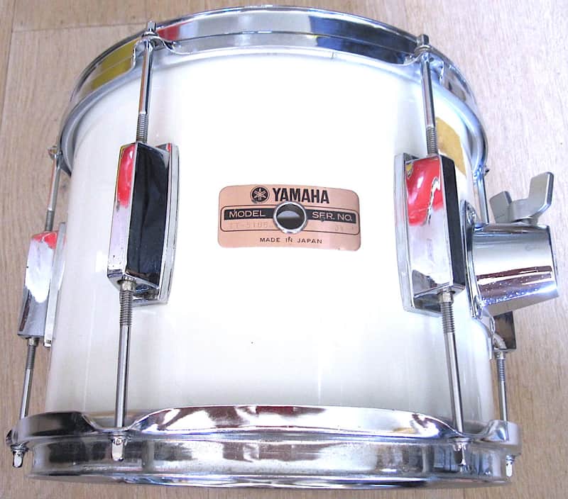 10" x 8" Yamaha Tom Drum - Vintage image 1