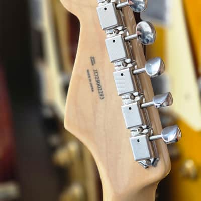 Fender Traditional ’60 Stratocaster Made in Japan 2025 - Competition 3-Color Sunburst image 9