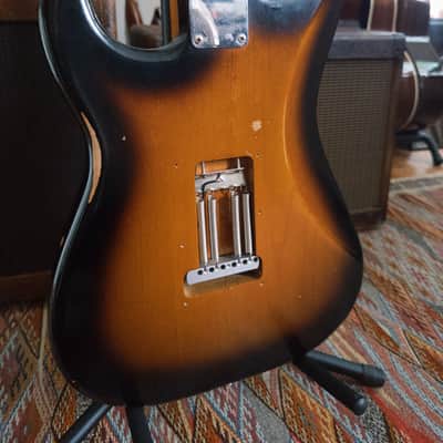 Fender Road Worn '50s Stratocaster 2009 - 2019 - 2-Color Sunburst image 2