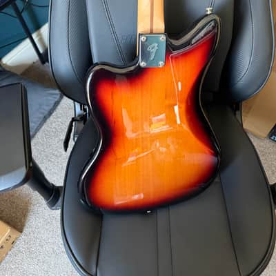 Fender Standard jazzmaster HH 2018 - Sunburst image 8