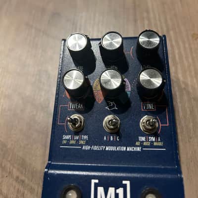 Walrus Audio Mako M1 High-Fidelity Modulation Machine 2022 - 2024 - Blue image 6
