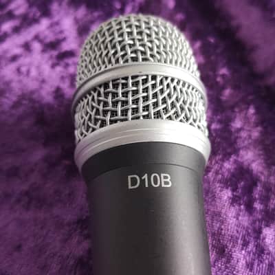 Superlux D10B * Dynamic microphone with Super-Cardioid polar pattern * specifically for classical guitars, amp miking, strings, and wind instruments * Frequency range 50 – 16,000 Hz image 3