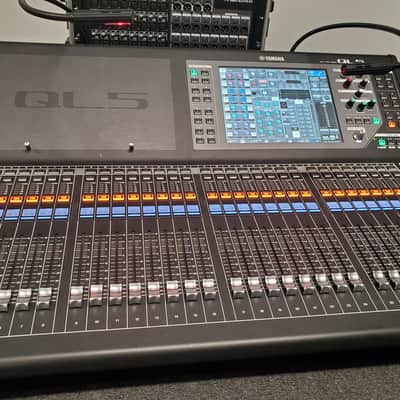 Yamaha QL5 with stage box and cases, free shipping (CONUS) image 7