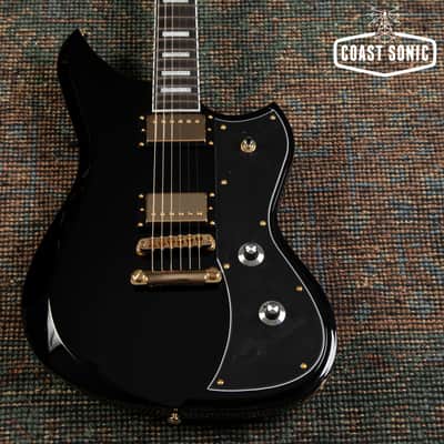 Mint Dunable Guitars Yeti DE - gloss black, gold hardware