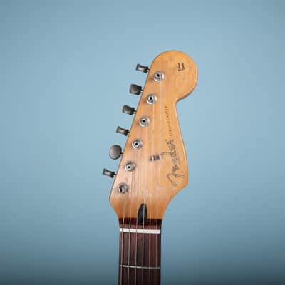 1998 Fender Deluxe Powerhouse Stratocaster Electric Guitar Red image 6