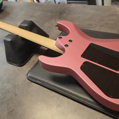 Jackson Dinky DK2 Pro Series RARE Burgundy Mist HH Floyd Rose USA Seymour Duncan Pickups NEW Gator Hard Case MINT CASE QUEEN MiM Super Strat Mexico Mexican Fender Factory image 14