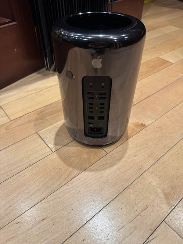 Apple Mac Pro (Late 2013) – 12-Core, 64GB RAM, 1TB SSD – Big Sur Installed image 1